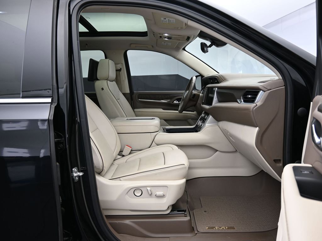 Used 2021 GMC Yukon XL Denali w/ Denali Premium Package RWD image 40