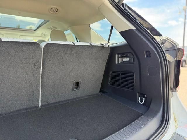New 2026 Ford Explorer Platinum w/ LUX Leather Package AWD/4WD image 8