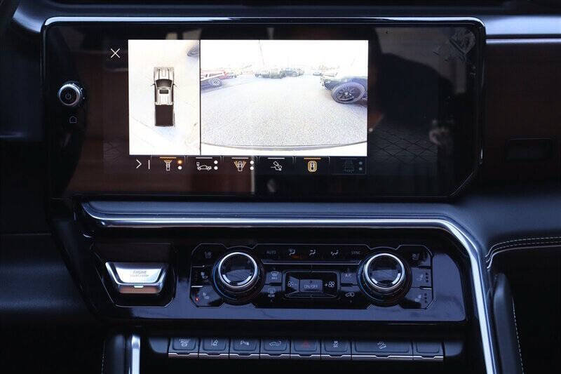 Used 2025 GMC Sierra 3500 Denali Ultimate AWD/4WD image 20
