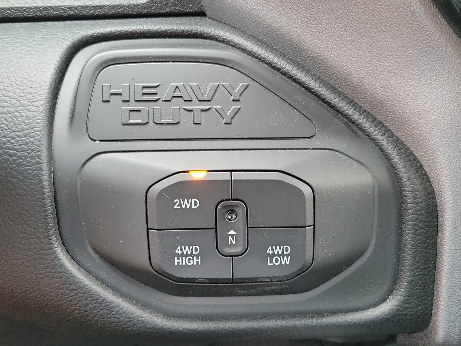 Used 2026 RAM 2500 Laramie AWD/4WD image 23