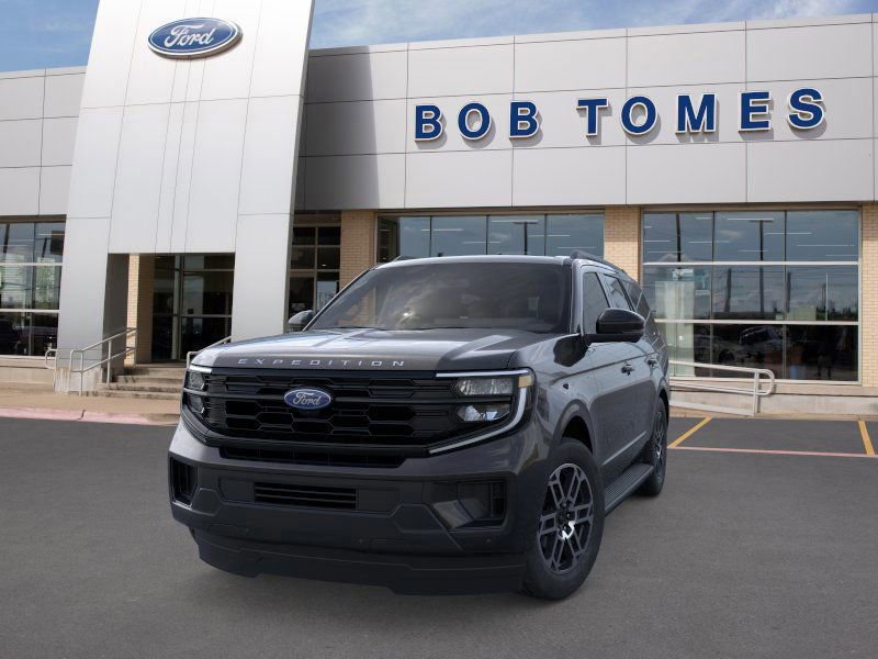 Used 2025 Ford Expedition Active image 2
