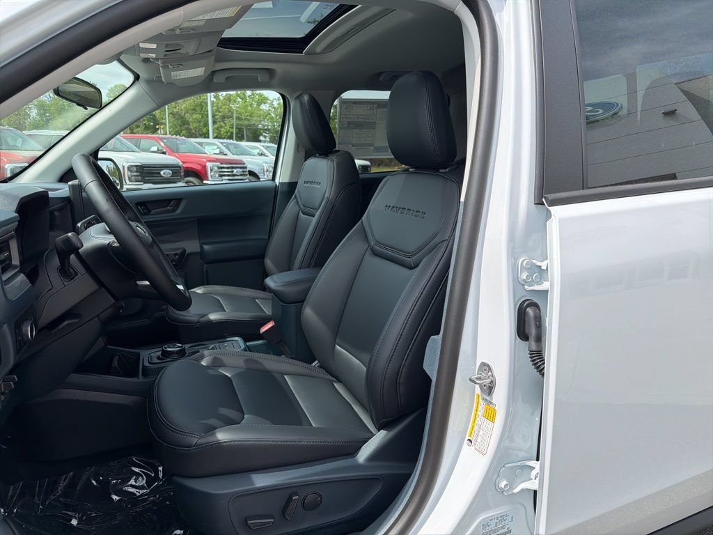 New 2026 Ford Maverick Lariat w/ Black Appearance Package AWD/4WD image 9