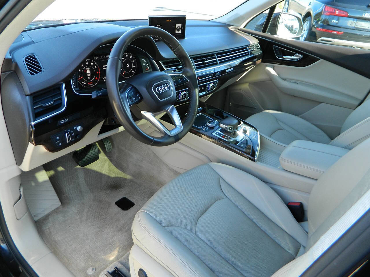 Used 2018 Audi Q7 3.0T Prestige image 11