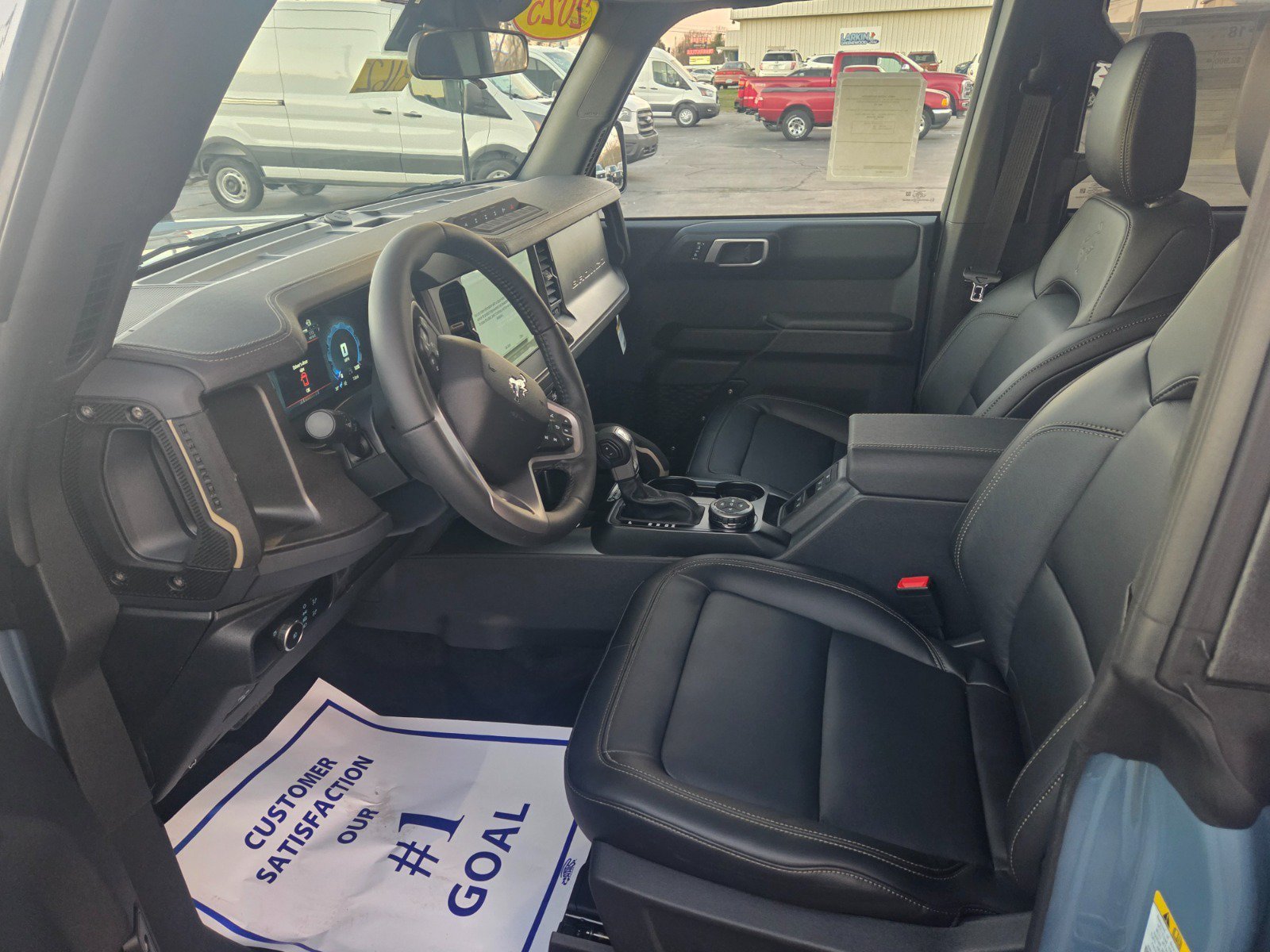 New 2025 Ford Bronco Badlands AWD/4WD image 14