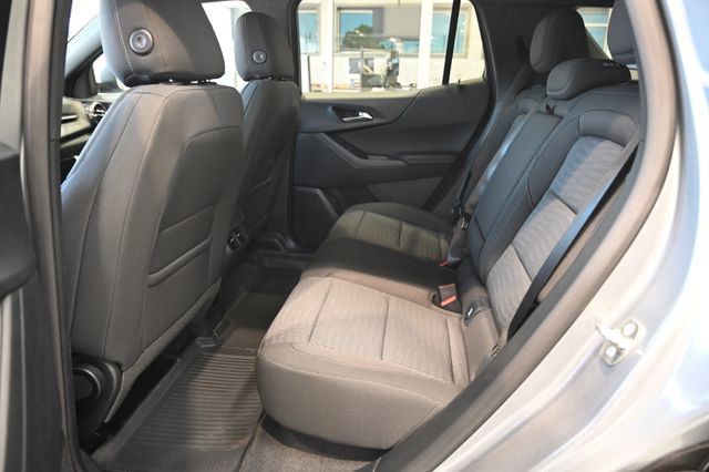New 2026 Chevrolet Equinox LT w/ Safety and Technology Package FWD image 11