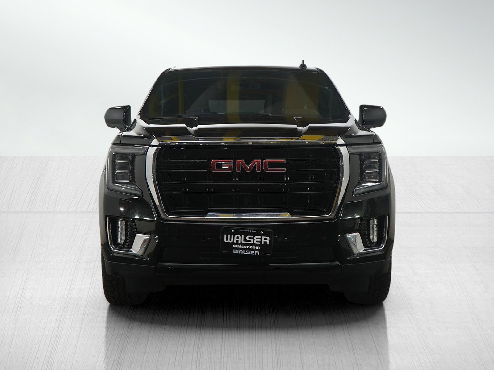 Used 2023 GMC Yukon XL SLE AWD/4WD image 8