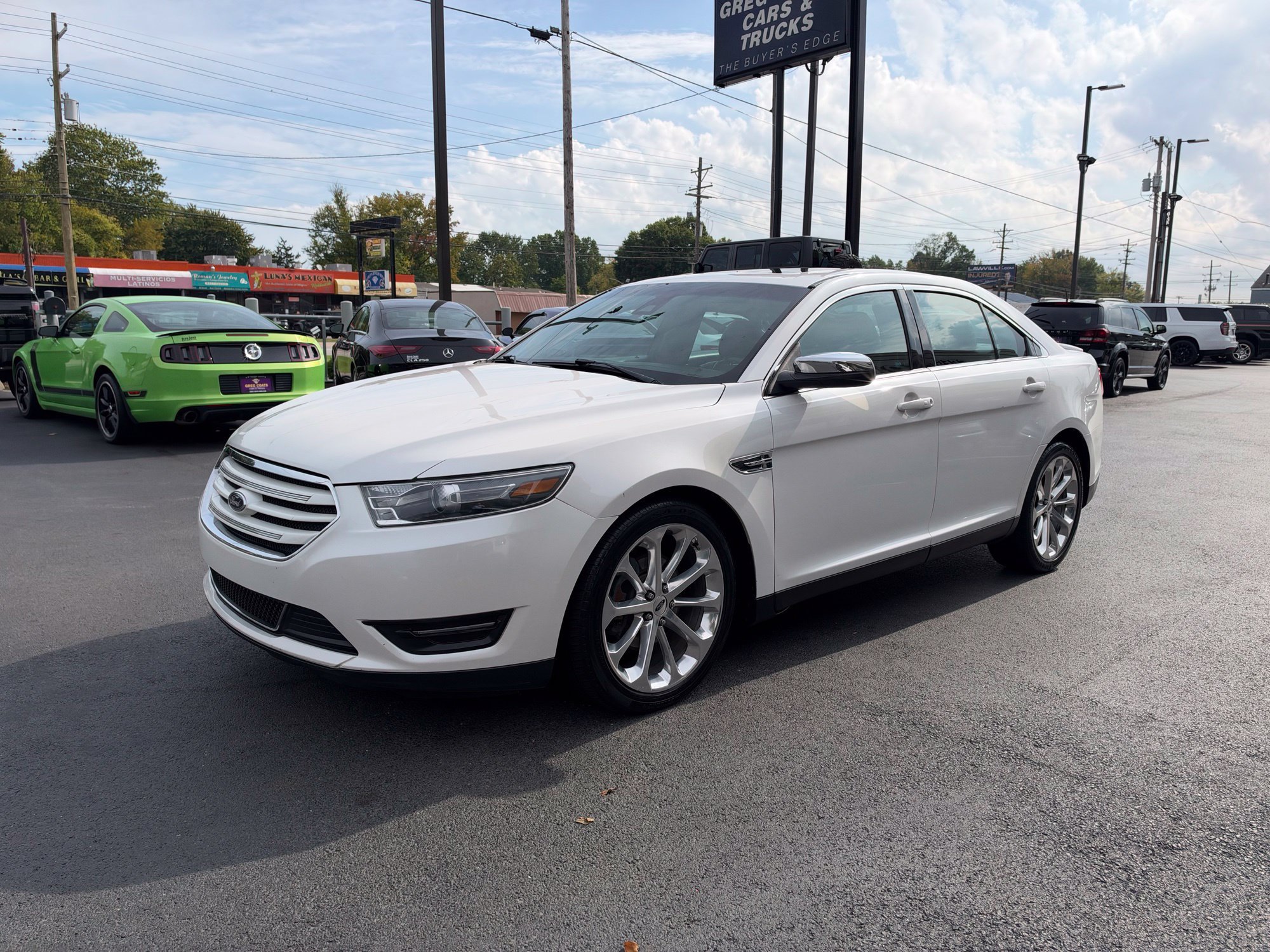 Used 2017 Ford Taurus Limited AWD/4WD image 3