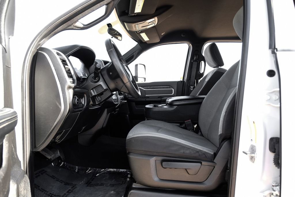 Used 2021 RAM 2500 Big Horn image 3
