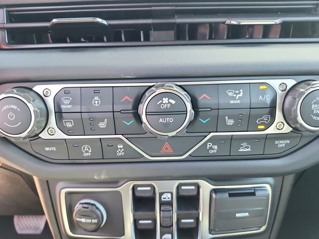 New 2026 Jeep Wrangler Sahara image 35