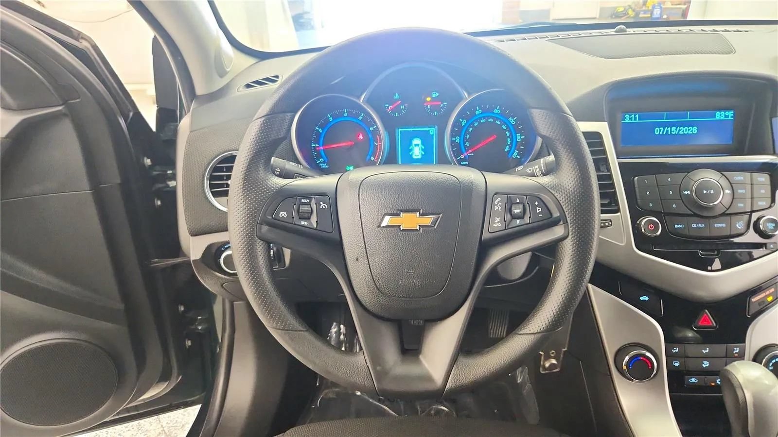 Used 2015 Chevrolet Cruze LT FWD image 22