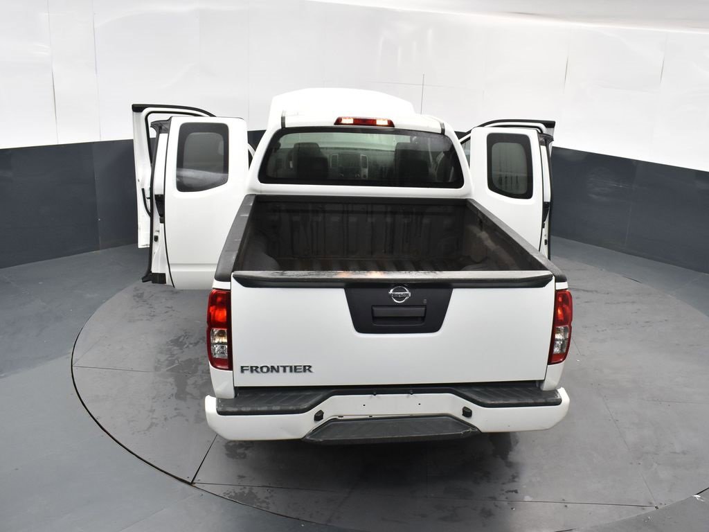 Used 2020 Nissan Frontier S image 21