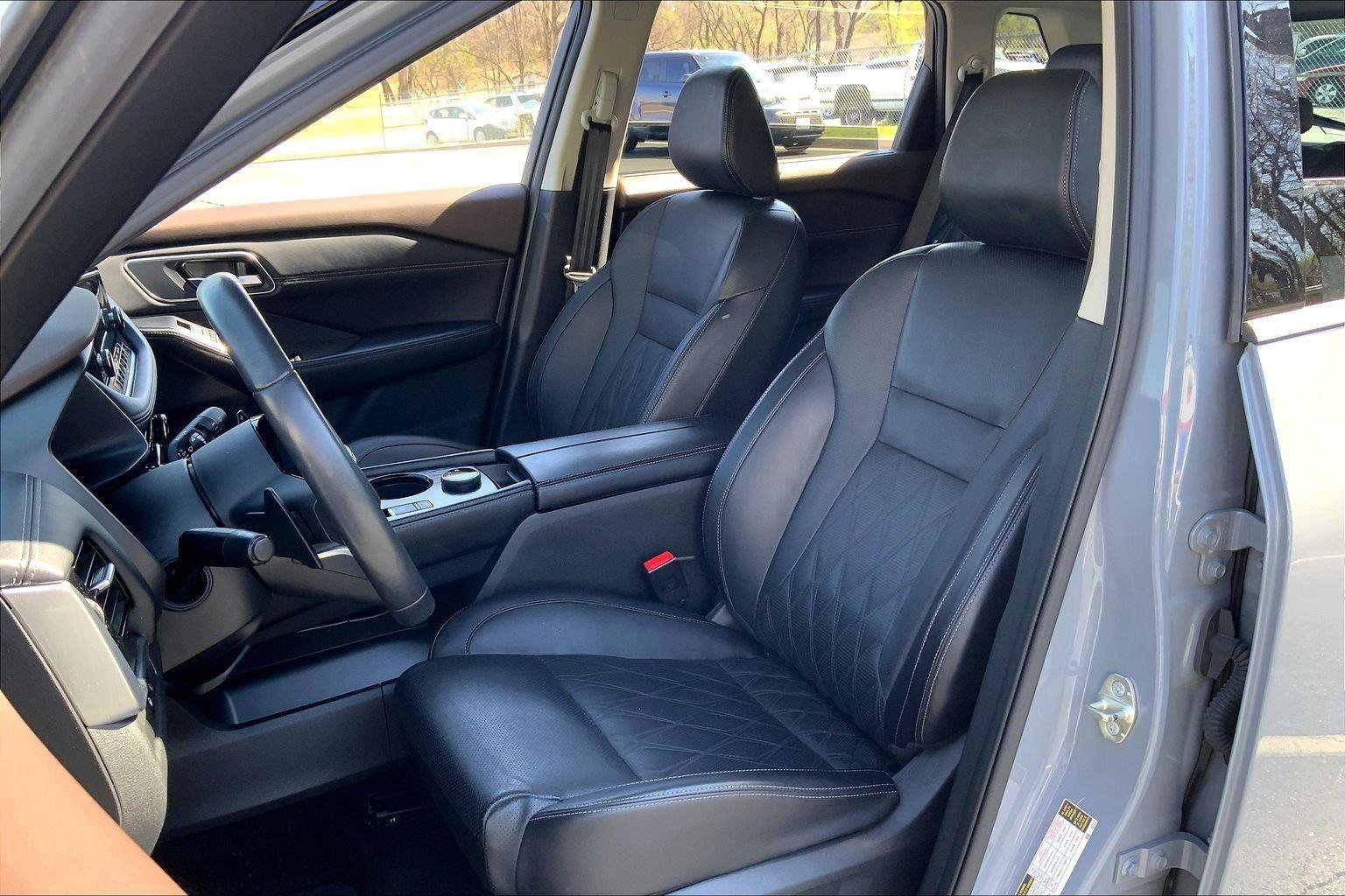 Used 2023 Nissan Rogue Platinum w/ Platinum Premium Package image 24