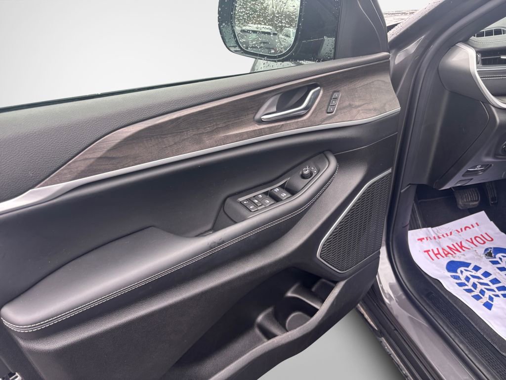 New 2025 Jeep Grand Cherokee L Limited w/ Luxury Tech Group II image 14