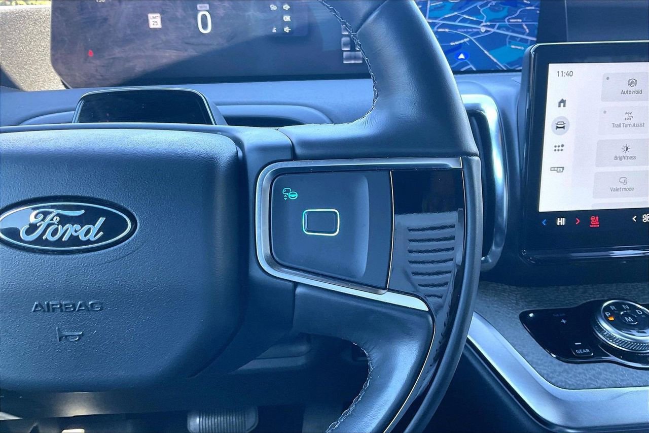 Used 2025 Ford Expedition Tremor image 33