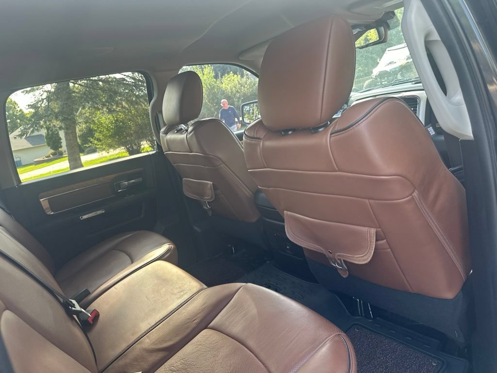 Used 2016 RAM 1500 Laramie Longhorn w/ Convenience Group AWD/4WD image 3