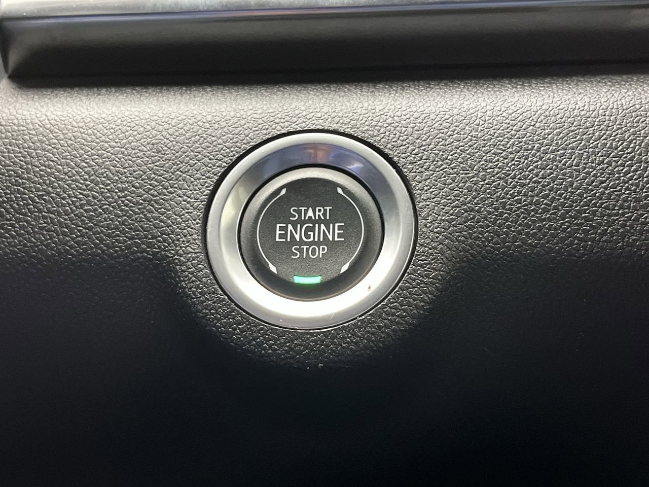 Certified 2025 GMC Terrain Elevation AWD/4WD image 20