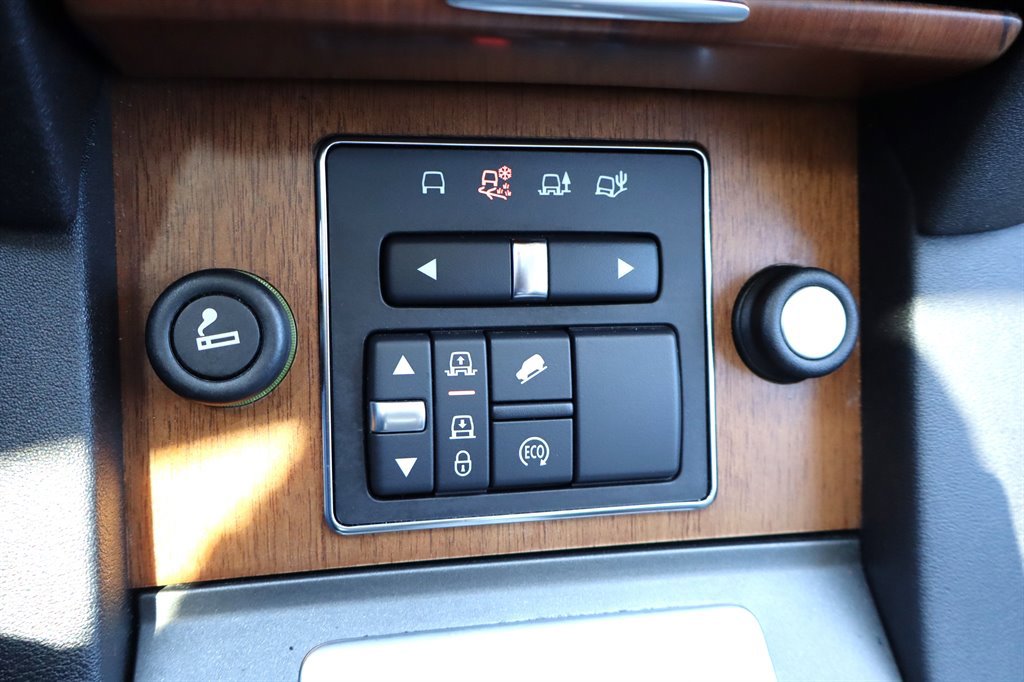 Used 2016 Land Rover LR4 HSE LUX AWD/4WD image 36