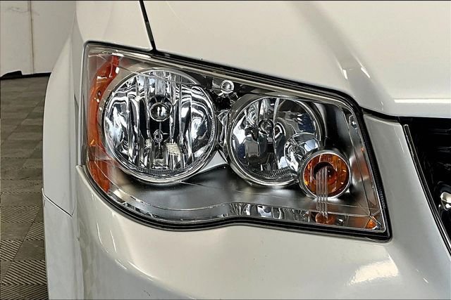 Used 2019 Dodge Grand Caravan SXT image 29