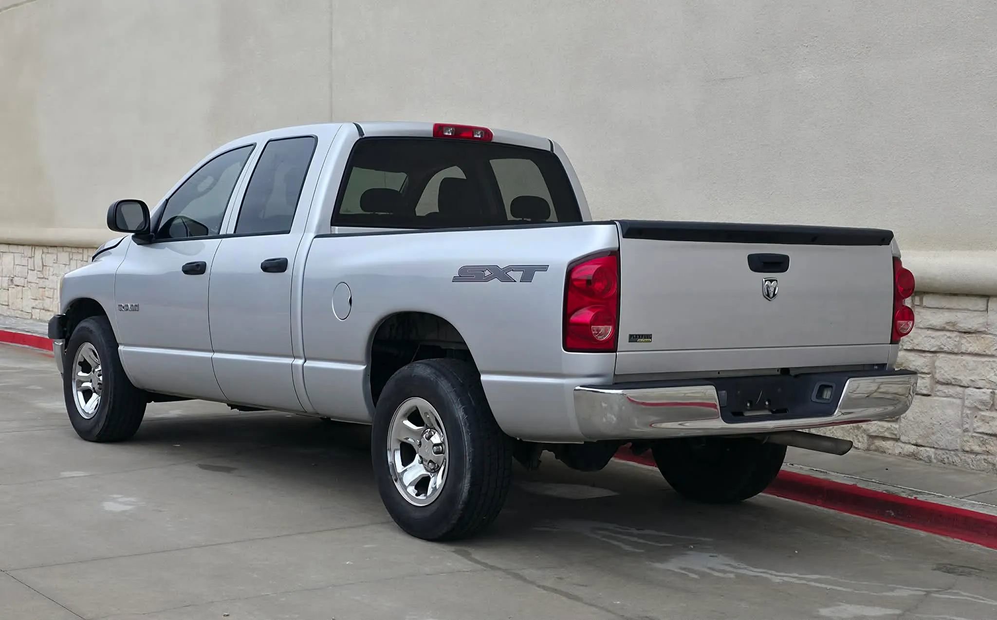 Used 2008 Dodge Ram 1500 Truck ST RWD image 6