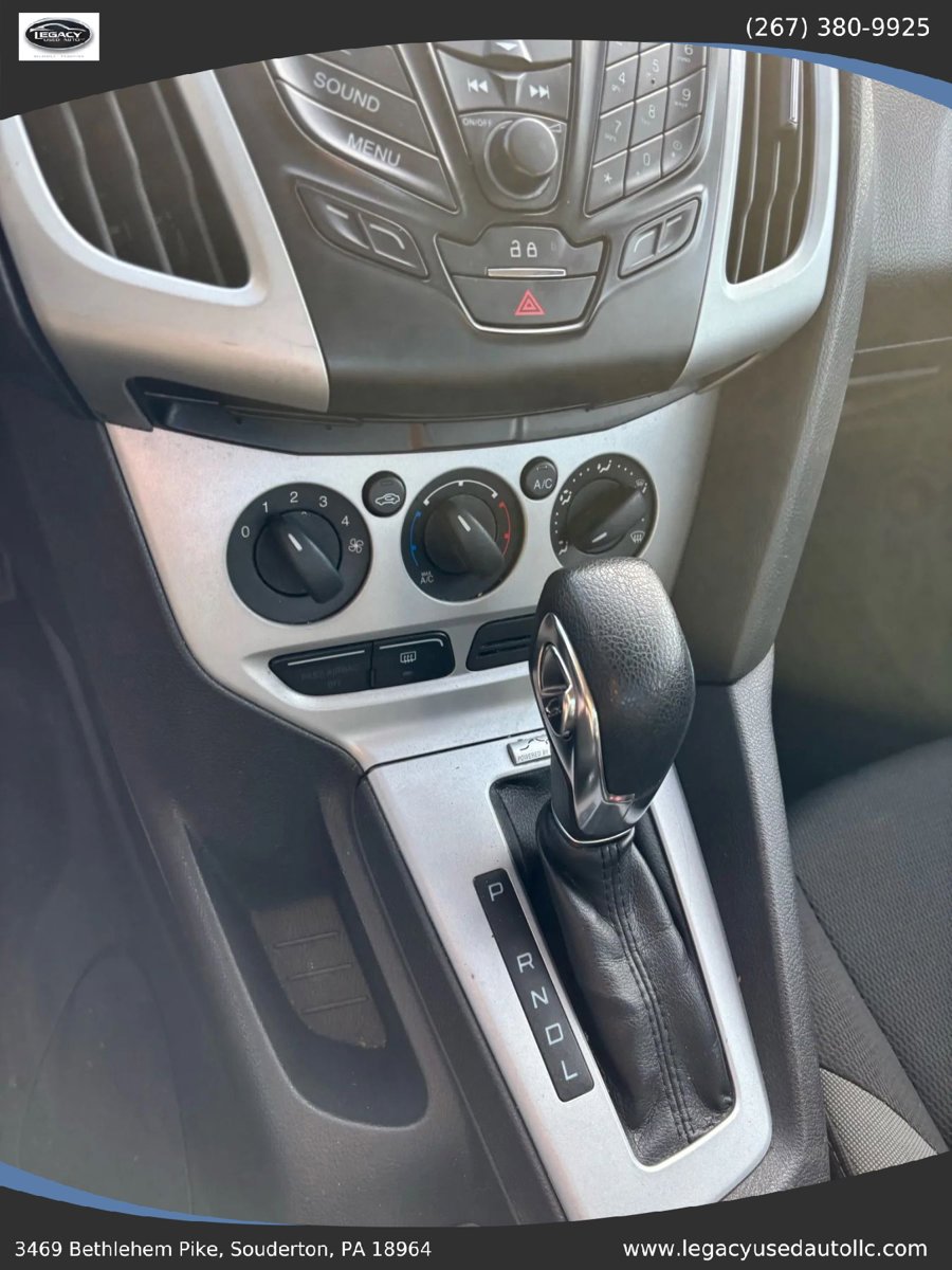 Used 2013 Ford Focus SE image 30