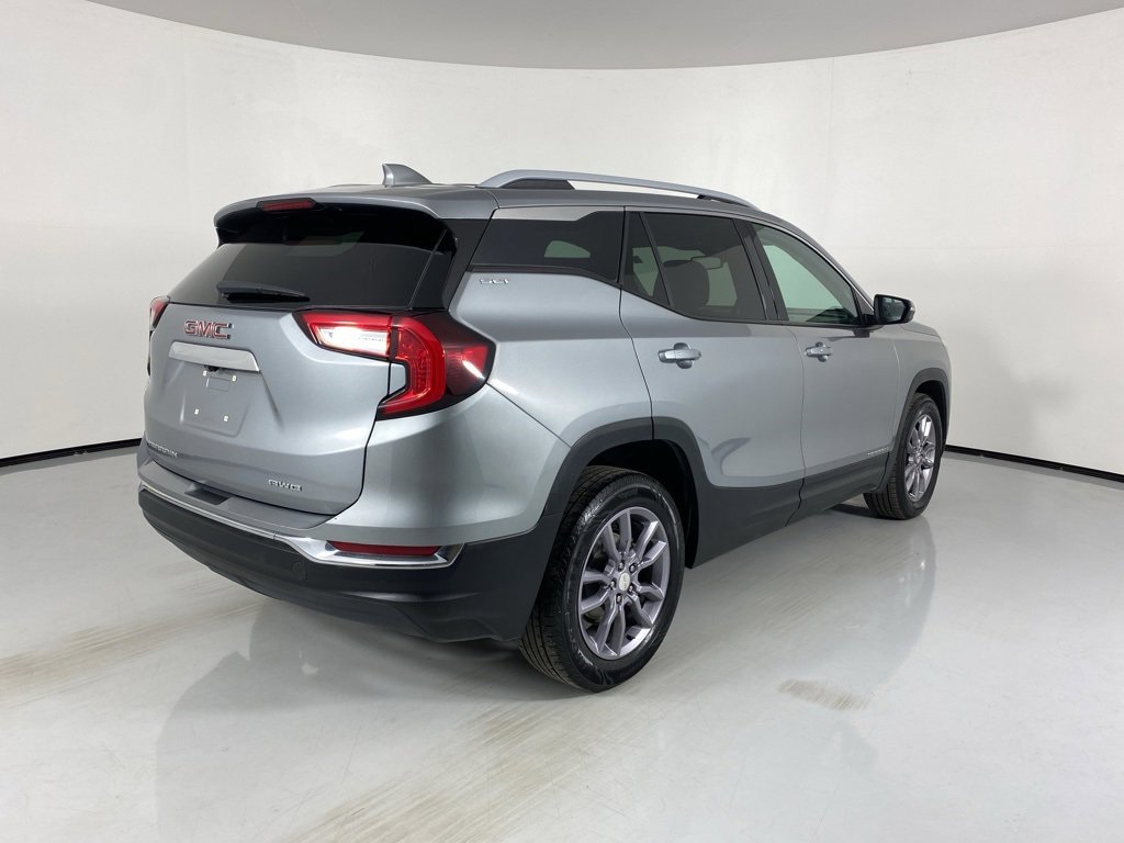 Used 2023 GMC Terrain SLT image 7