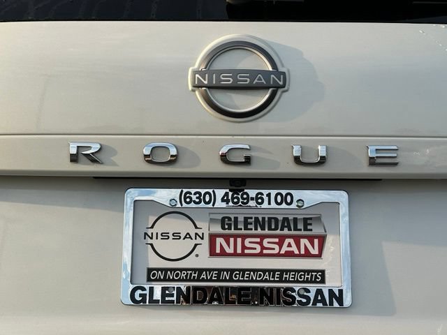 Used 2023 Nissan Rogue SV w/ SV Premium B Package AWD/4WD image 11