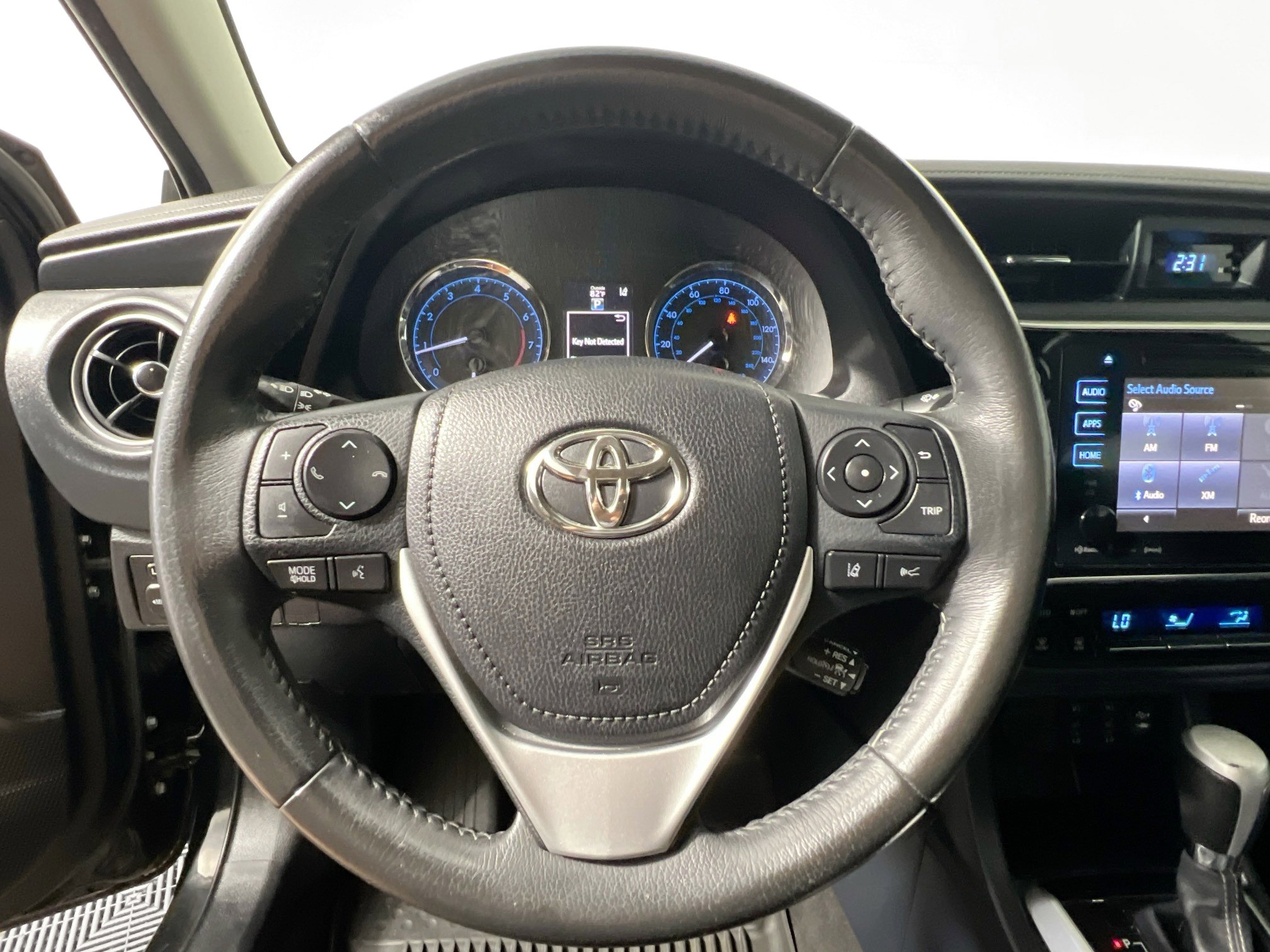 Used 2017 Toyota Corolla XSE FWD image 17