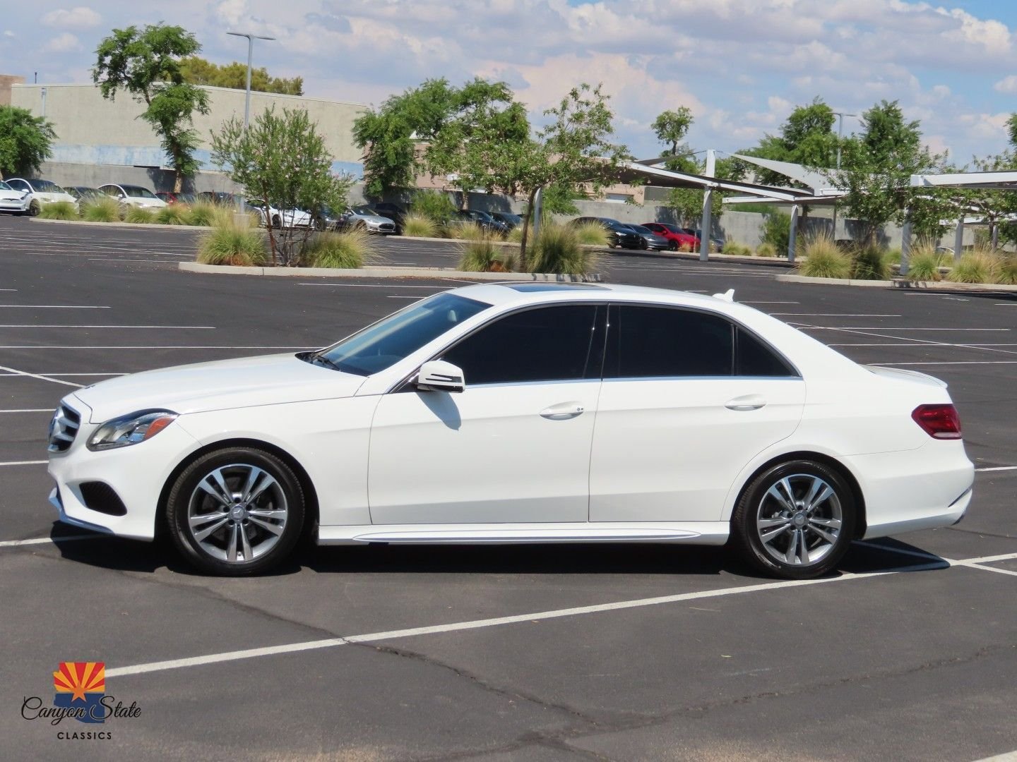 Used 2014 Mercedes-Benz E 250 BlueTEC 4MATIC Sedan image 8