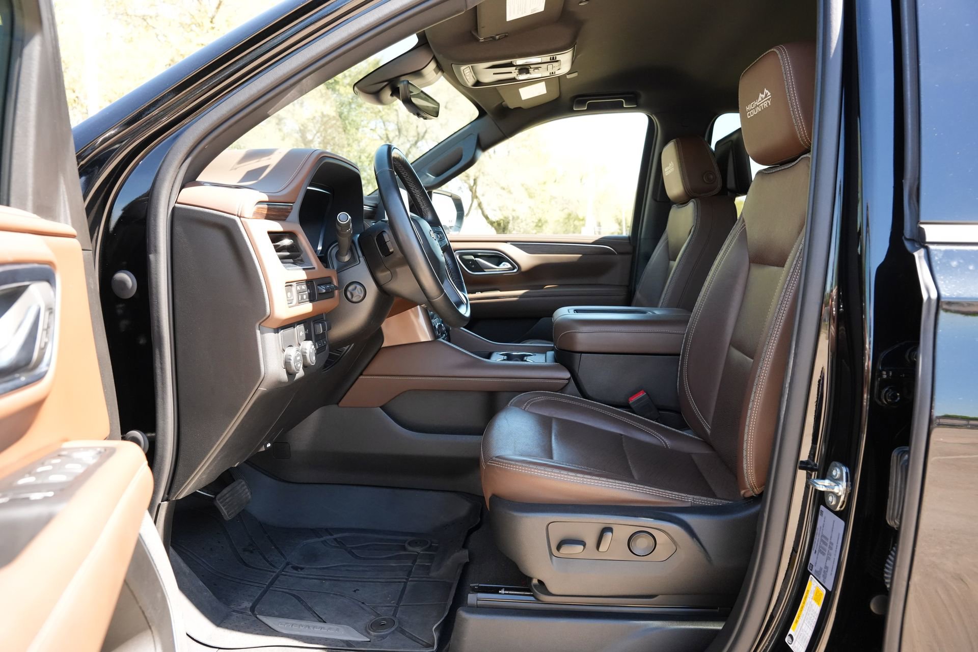 Used 2023 Chevrolet Suburban High Country w/ Max Trailering Package RWD image 18