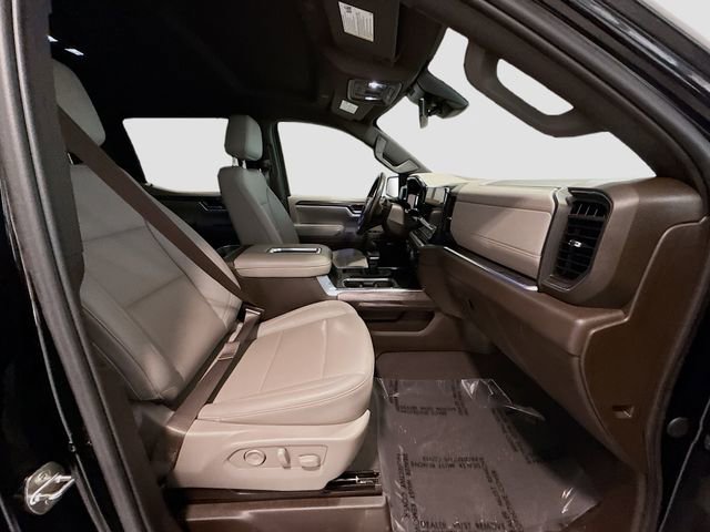 Certified 2022 Chevrolet Silverado 1500 LTZ w/ LTZ Convenience Package II AWD/4WD image 26