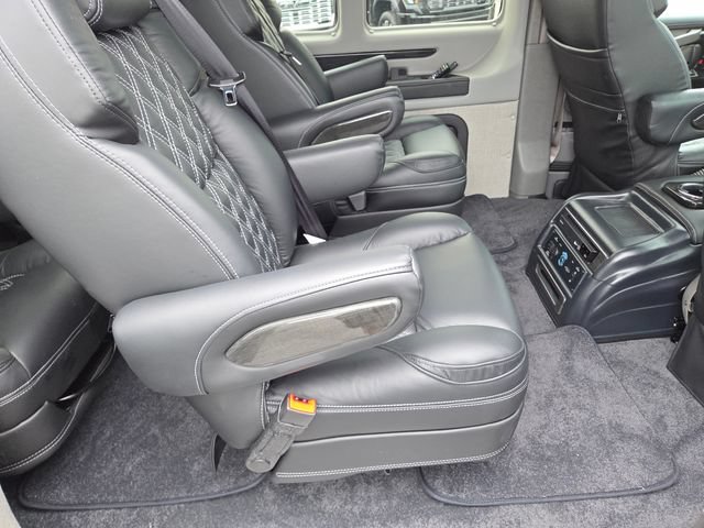 New 2026 GMC Savana 2500 Extended w/ Driver Convenience Package RWD image 18