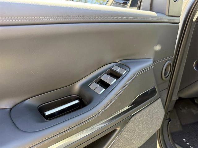 New 2025 Lincoln Navigator L Reserve image 13