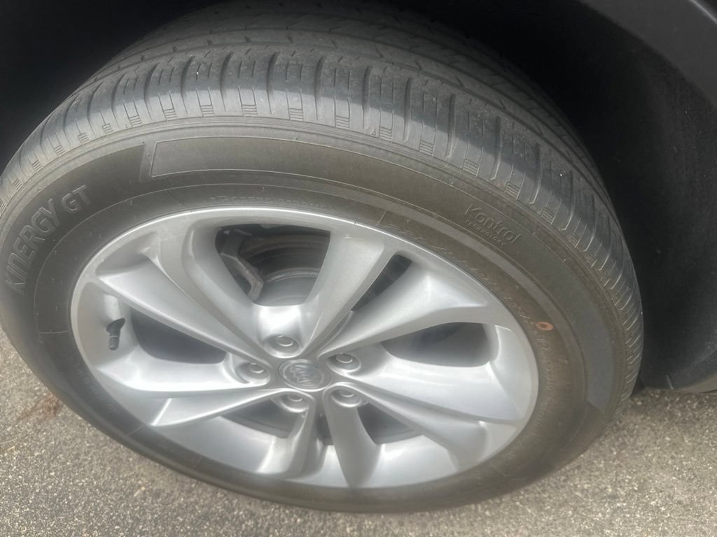 Used 2019 Buick Encore Essence w/ Safety Package II AWD/4WD image 7