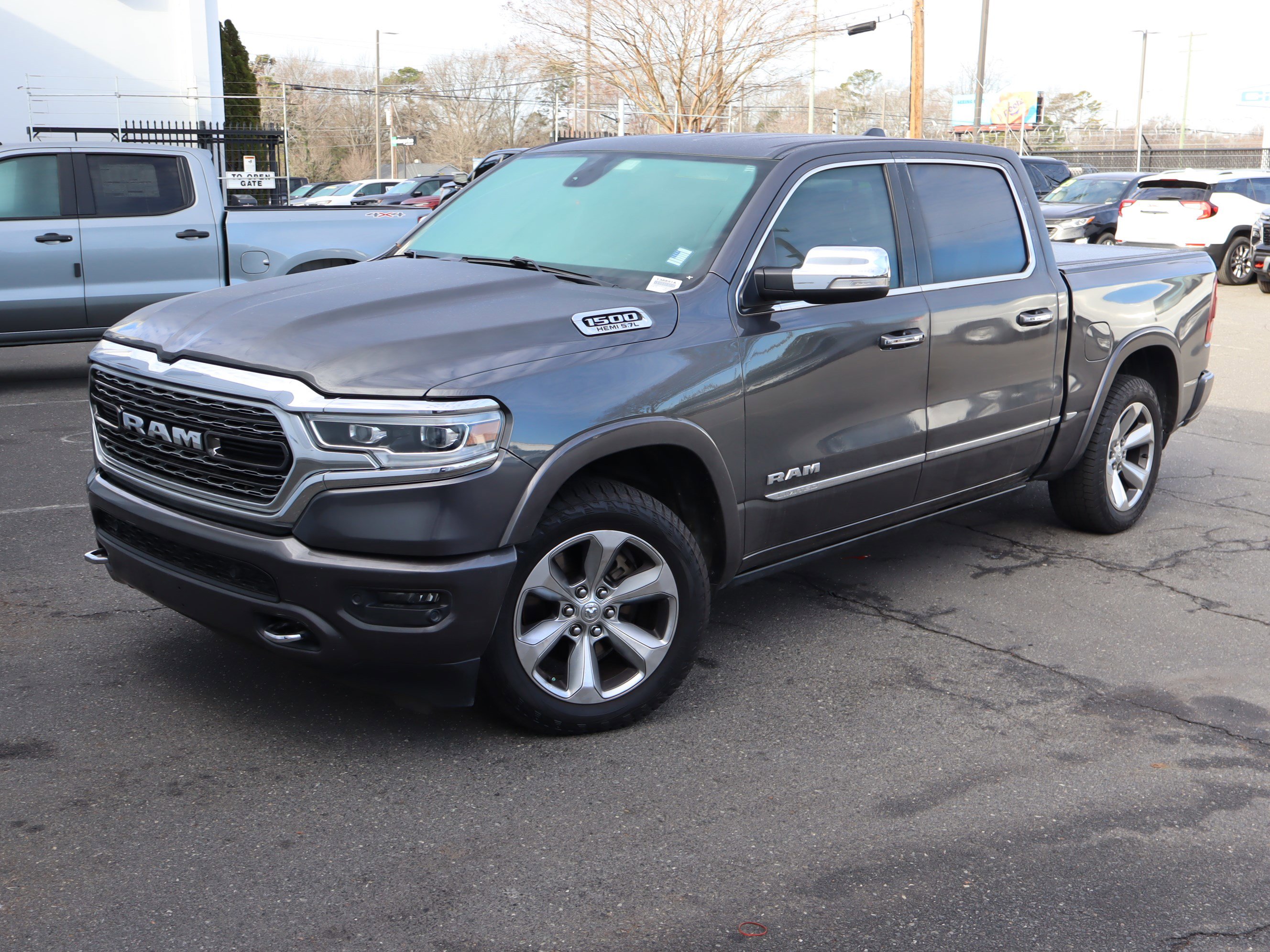 Used 2020 RAM 1500 Limited w/ Body Color Bumper Group image 16