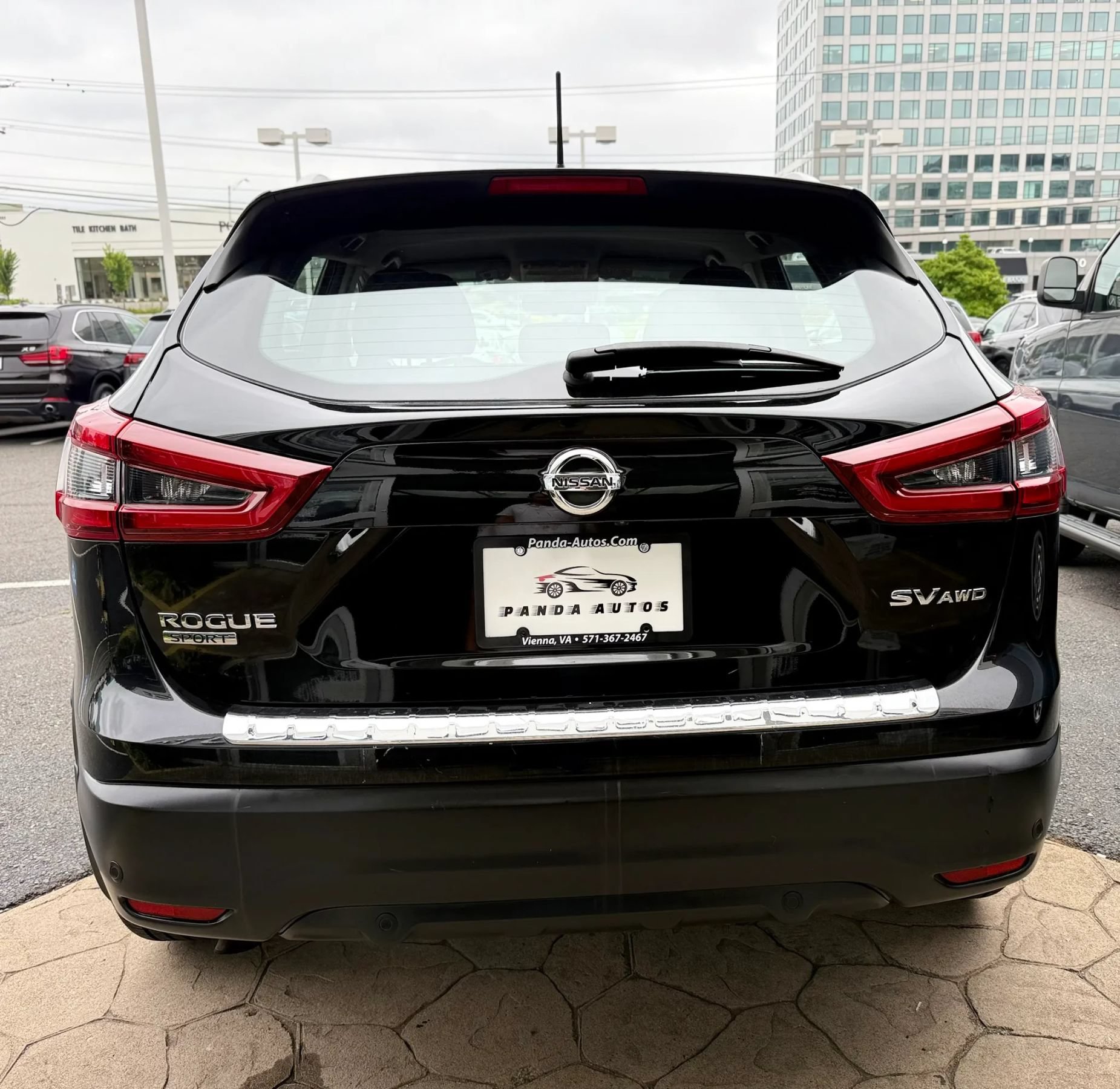 Used 2021 Nissan Rogue Sport SV AWD/4WD image 6