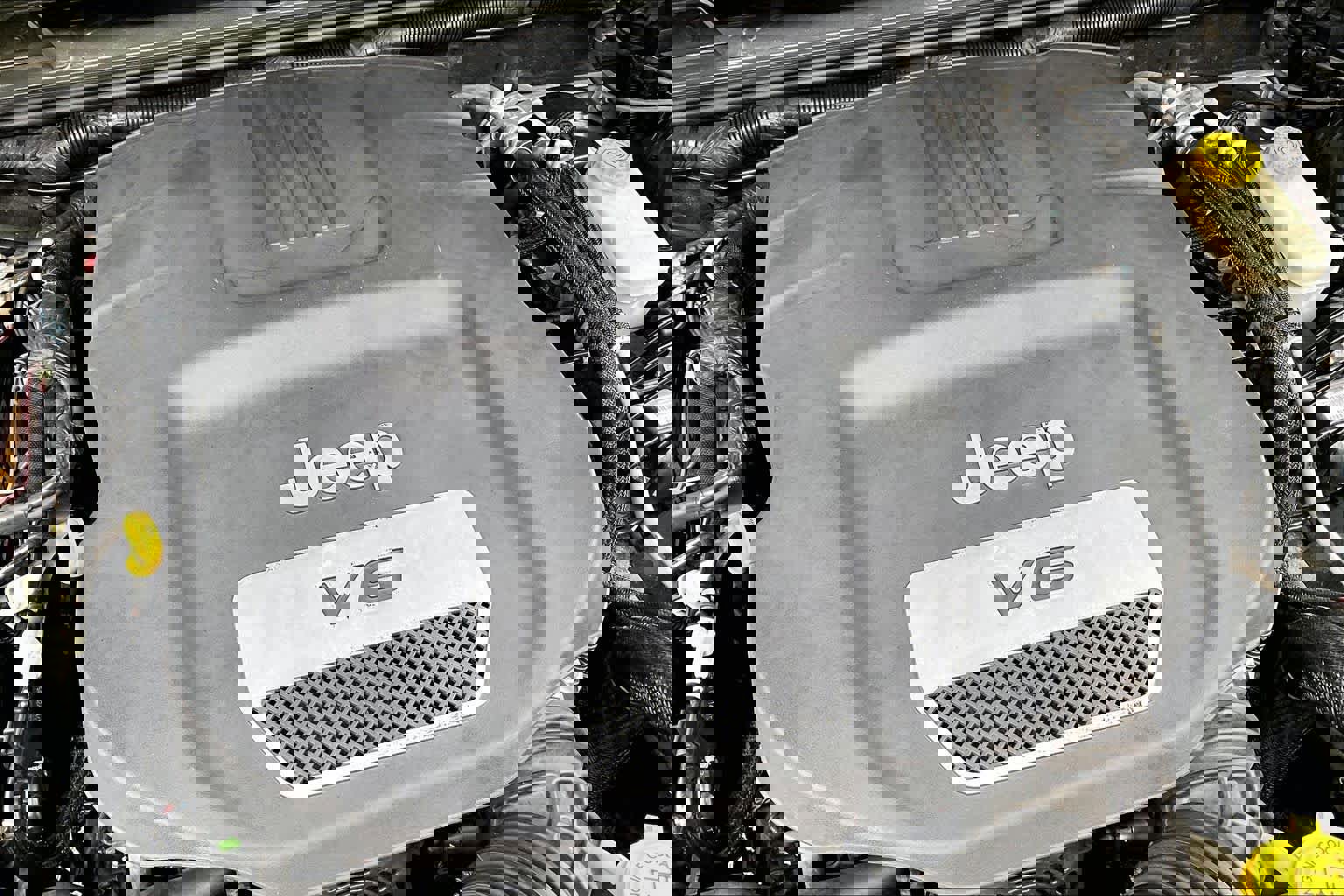 Used 2015 Jeep Wrangler Unlimited Sahara w/ Dual Top Group image 30