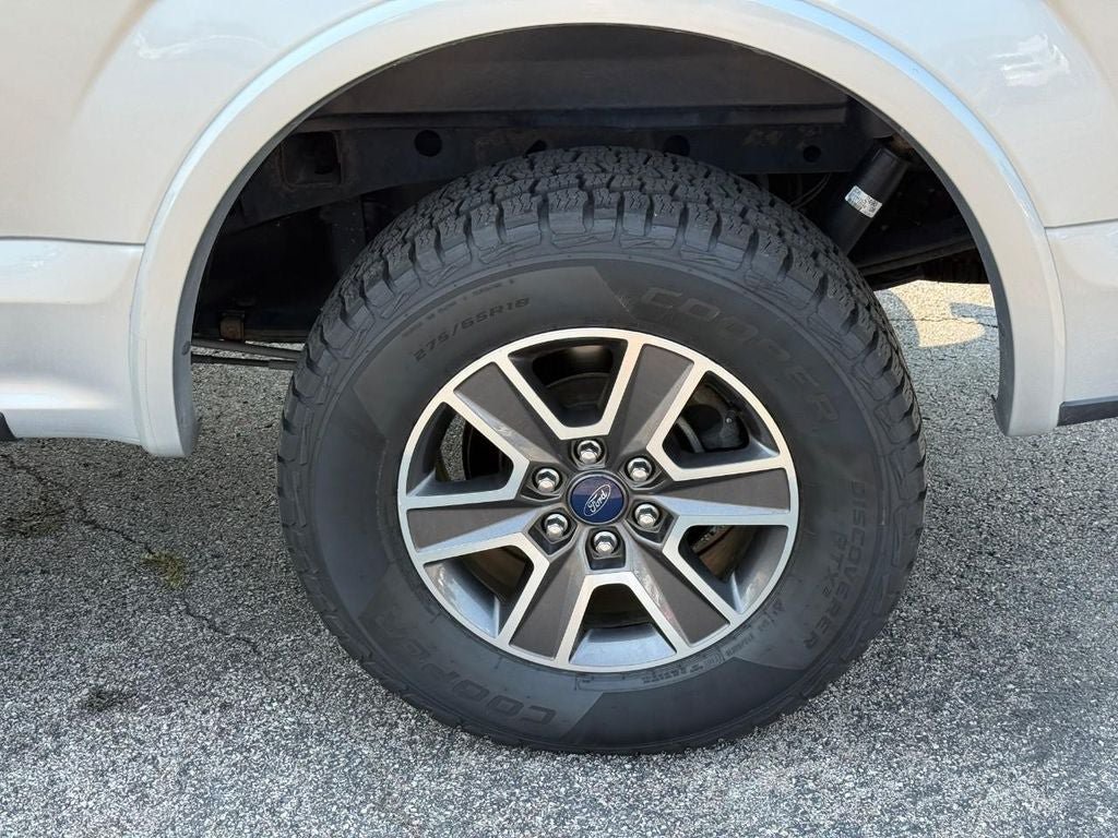 Used 2017 Ford F150 XLT w/ Equipment Group 302A Luxury AWD/4WD image 6