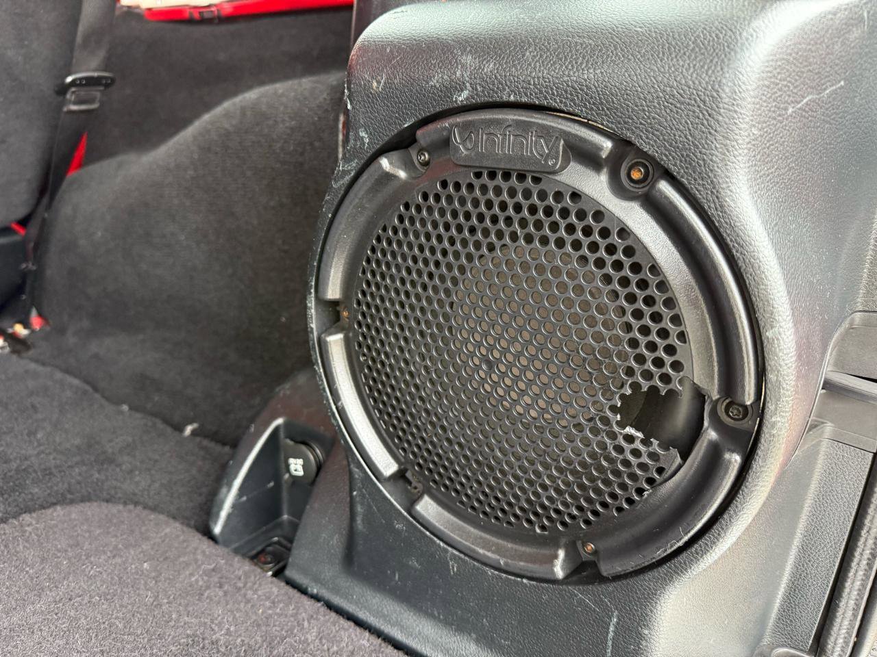 Used 2014 Jeep Wrangler Unlimited Sahara w/ Dual Top Group image 18