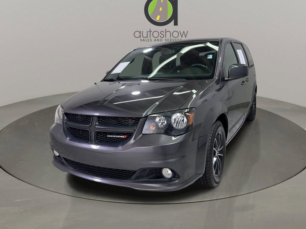 Used 2018 Dodge Grand Caravan SXT w/ Blacktop Package image 3