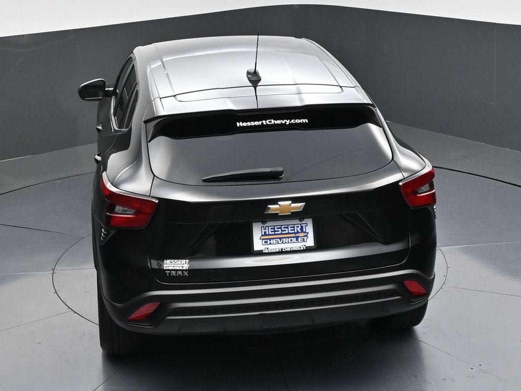 Certified 2025 Chevrolet Trax LS w/ LS Convenience Package FWD image 39