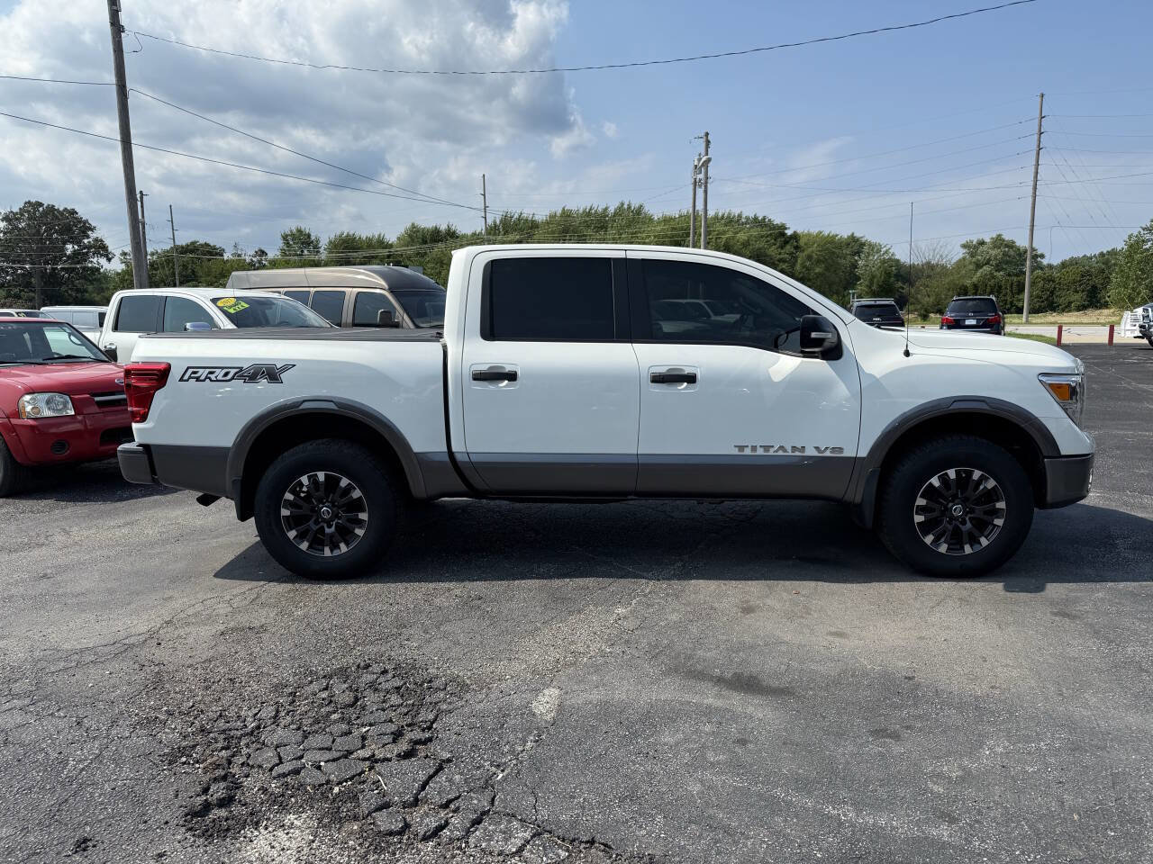Used 2018 Nissan Titan PRO-4X image 7