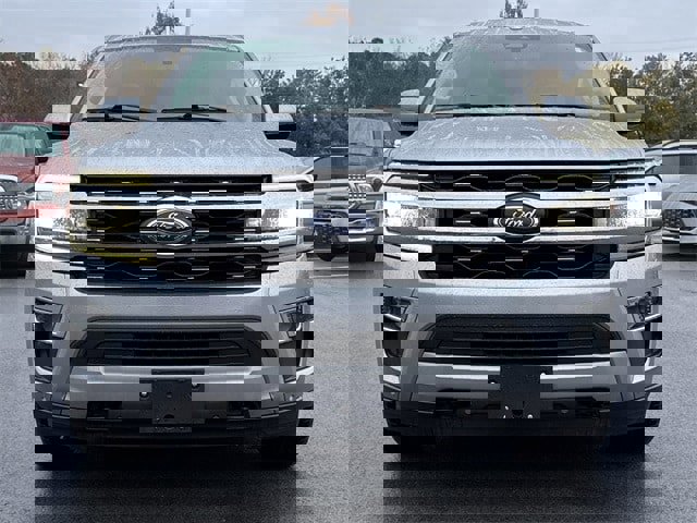 Used 2022 Ford Expedition Max Limited image 8