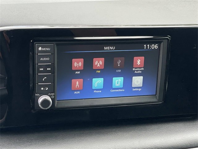 Used 2025 Nissan Kicks S w/ Charging Package image 13