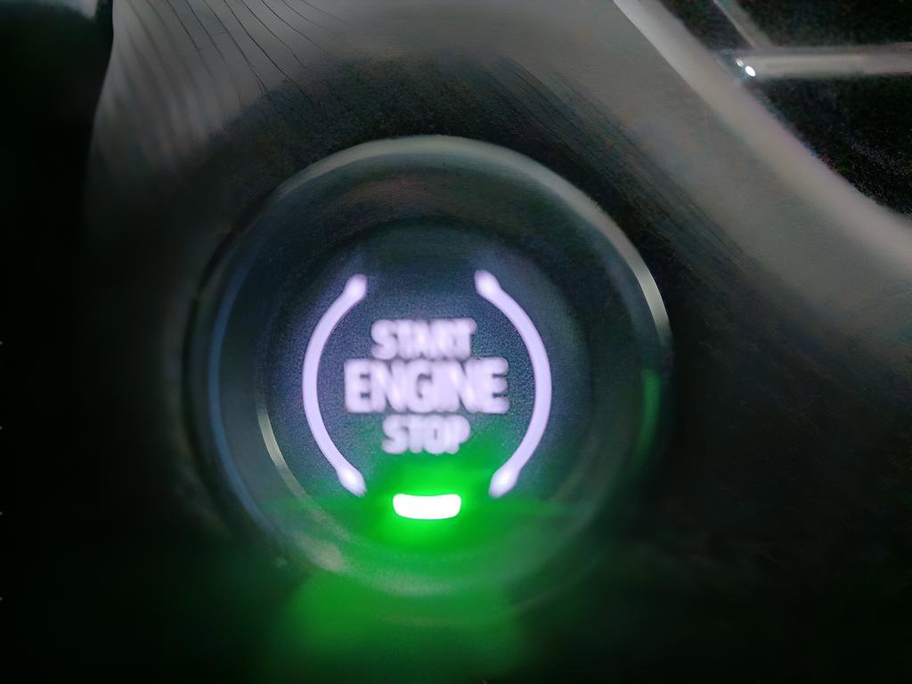 Used 2025 Chevrolet TrailBlazer LT w/ Driver Confidence Package image 18