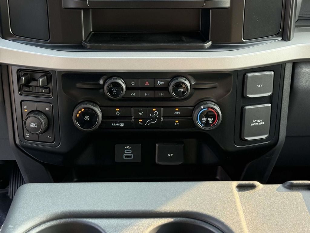 New 2026 Ford F250 XL w/ STX Appearance Package AWD/4WD image 15