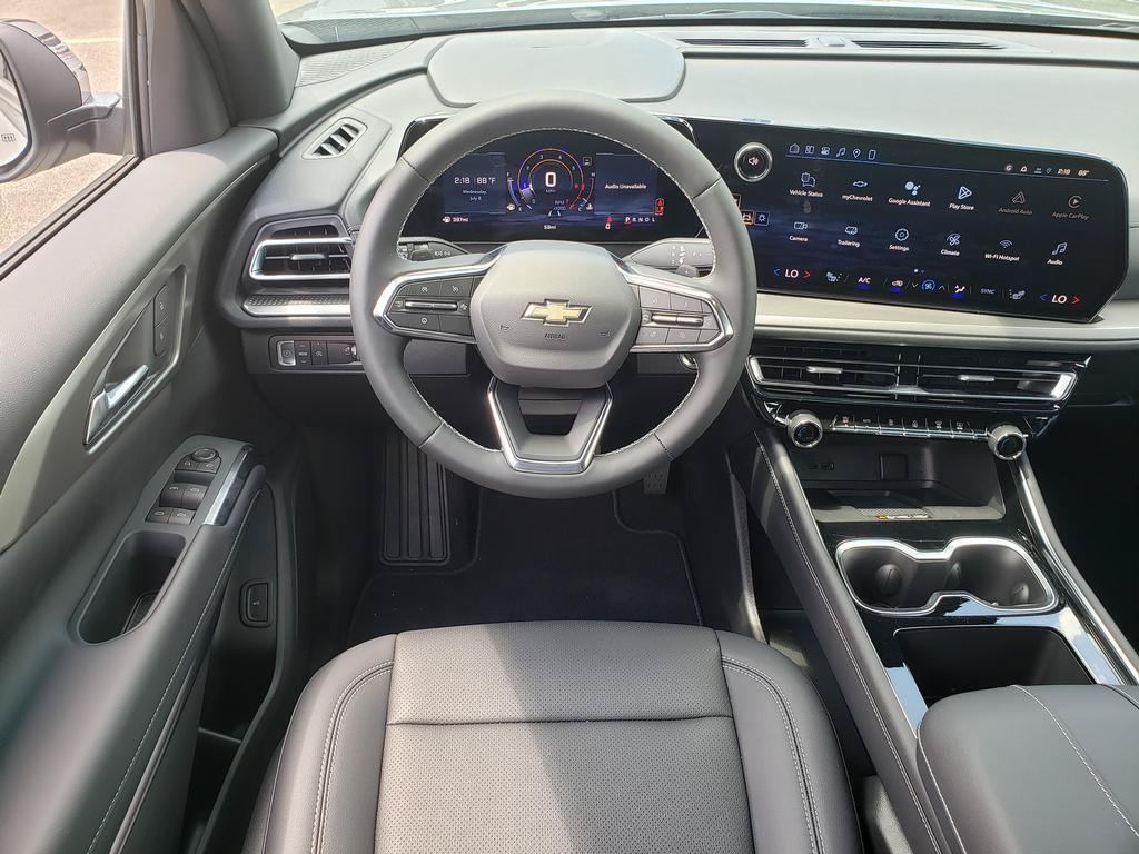 Used 2026 Chevrolet Traverse LT w/ Sun and Wheel Package FWD image 21