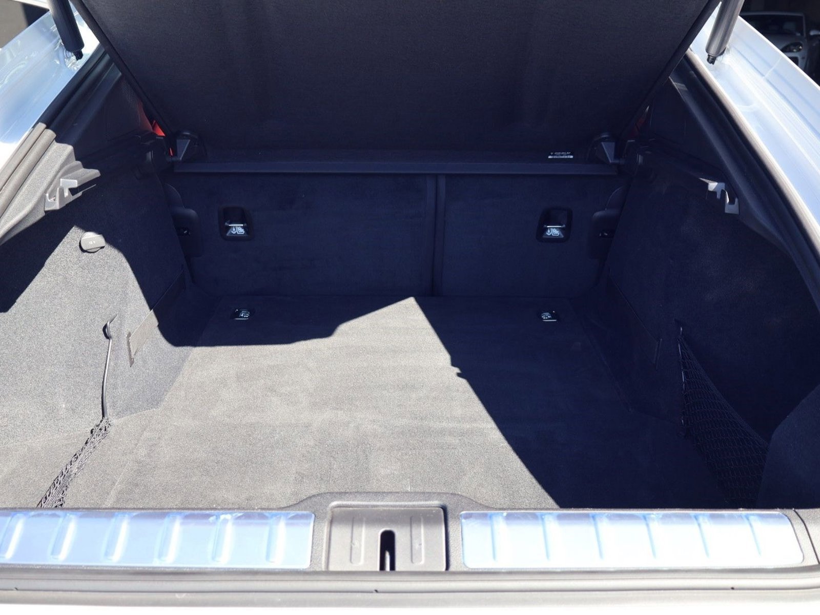 Certified 2025 Porsche Panamera image 22