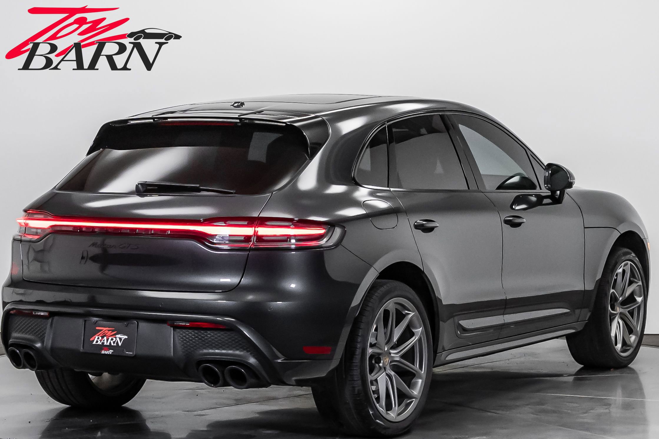 Used 2022 Porsche Macan GTS AWD/4WD image 5