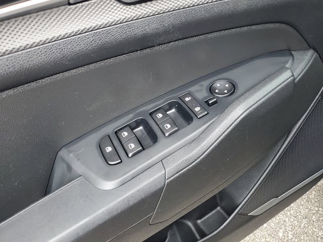 Used 2023 Kia Sportage LX image 21