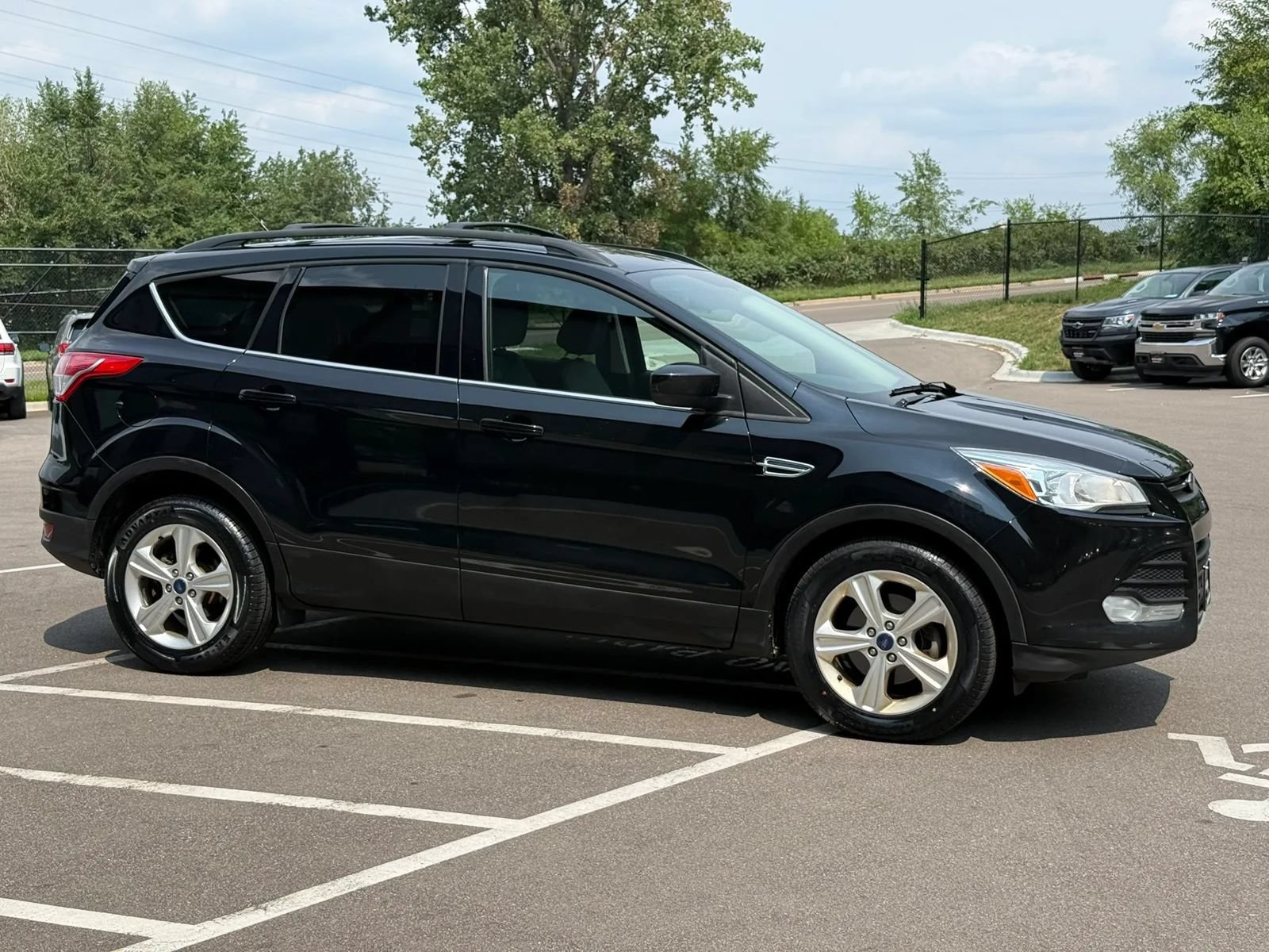 Used 2016 Ford Escape SE w/ Equipment Group 201A FWD image 6